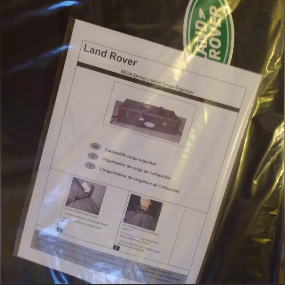 SECA Spring Loaded Cargo Organizer